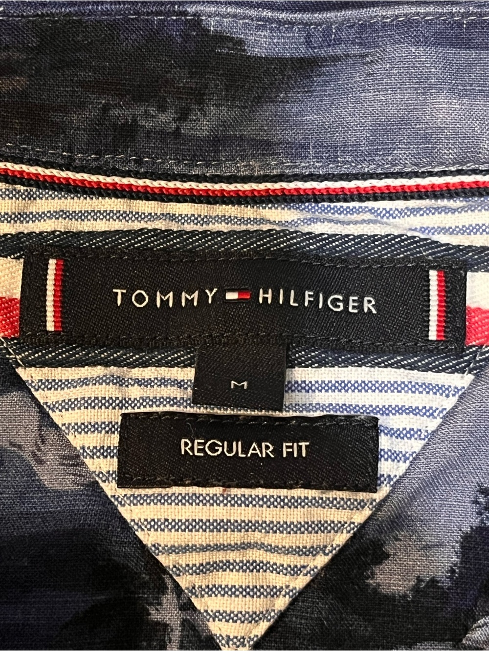Tommy Hilfiger Navy, Red & White Logo Collar Button-Up - Picture 2 of 7